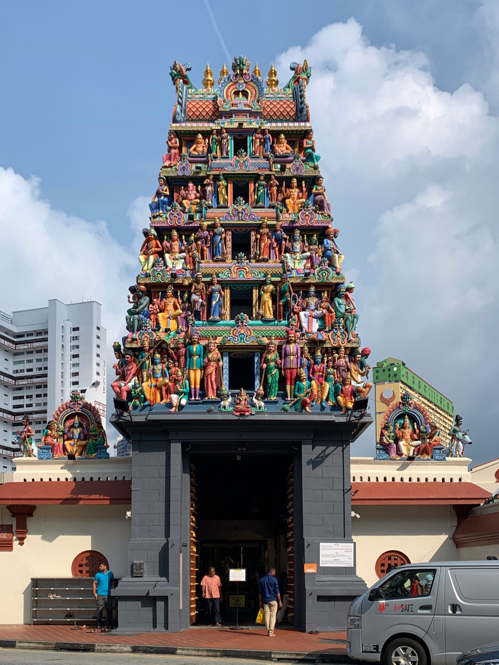 Sri Mariamman Temple, Singapore